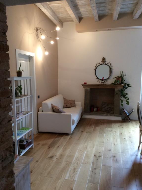 Accademia Deluxe Apartment Bergamo Bagian luar foto