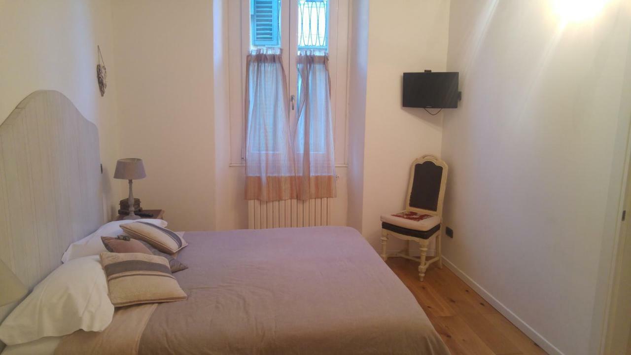 Accademia Deluxe Apartment Bergamo Bagian luar foto