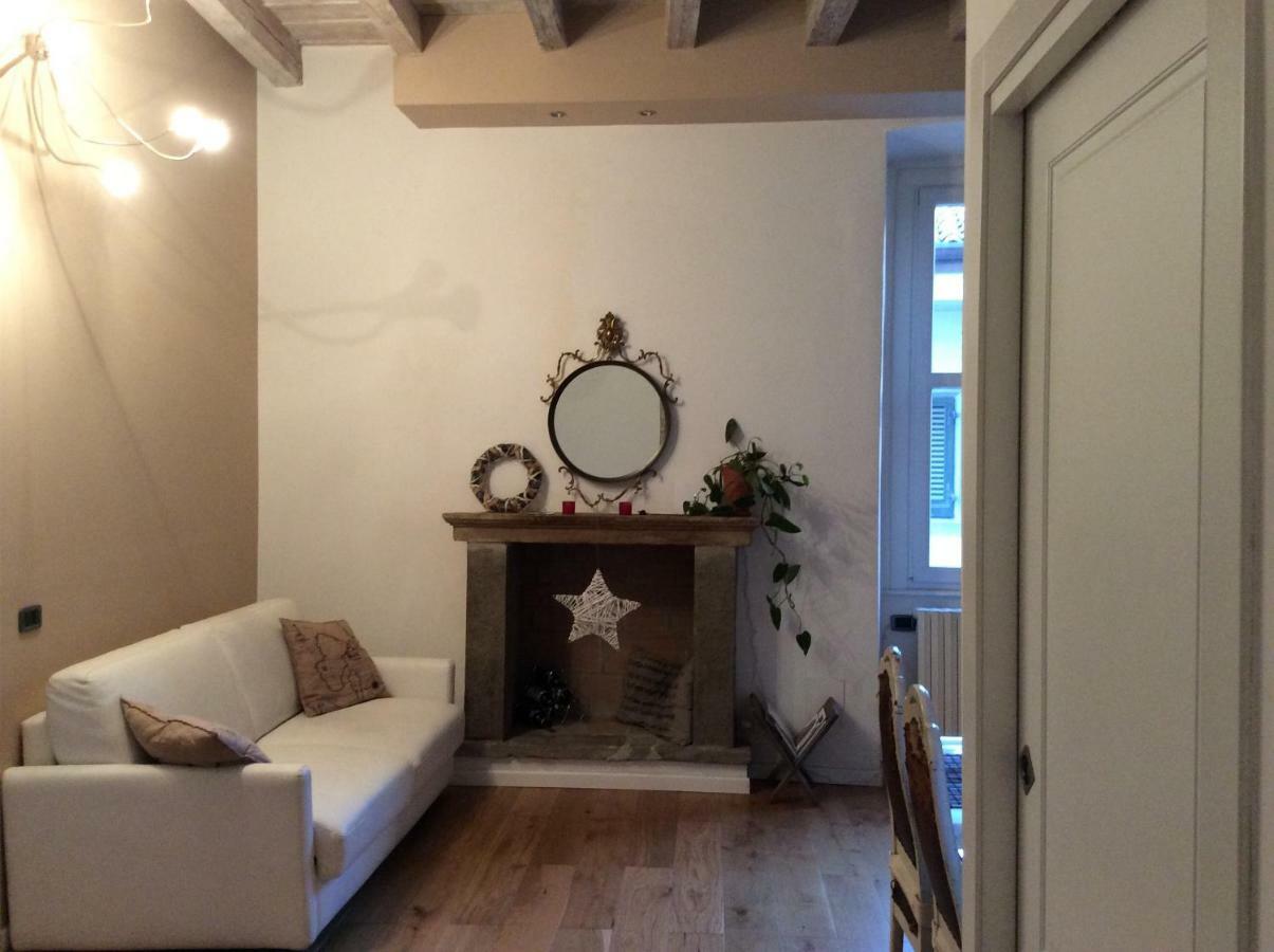 Accademia Deluxe Apartment Bergamo Bagian luar foto